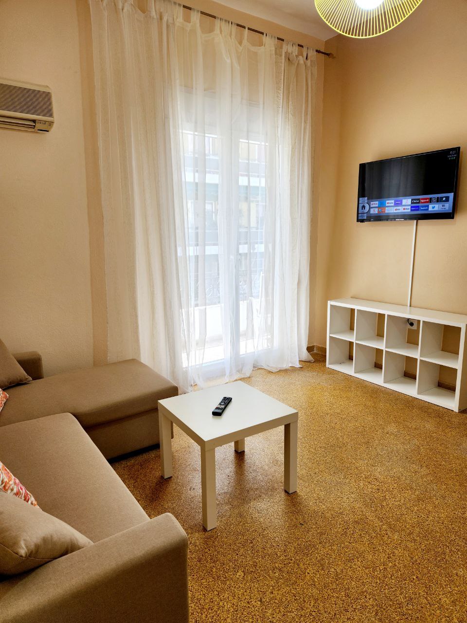 Cozy Home Kallithea Athens - Photo 4