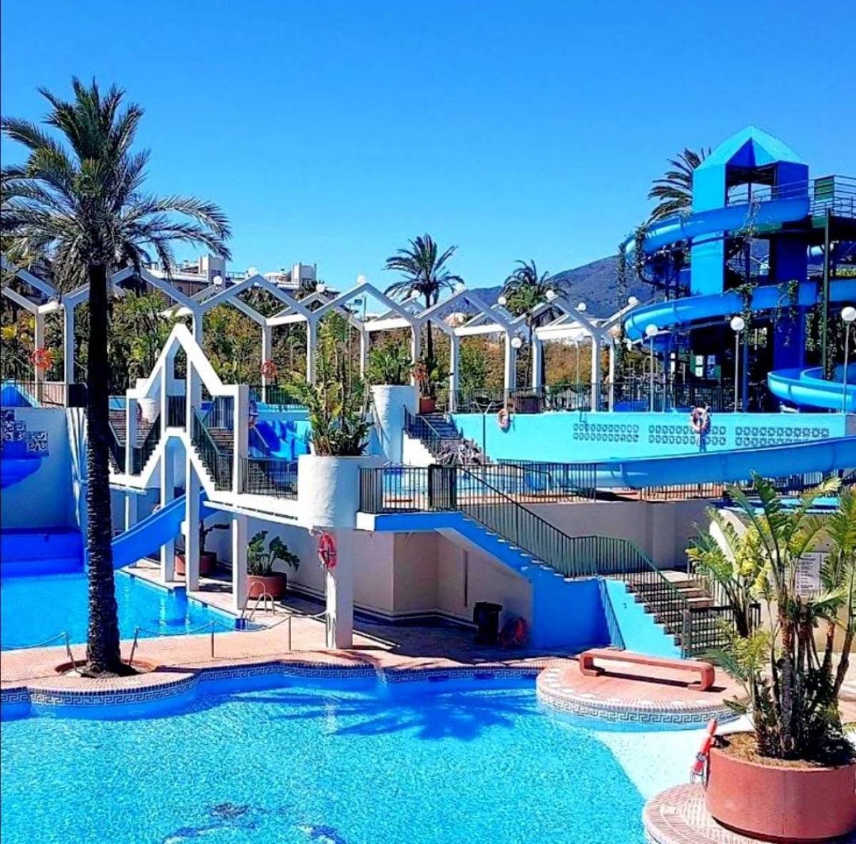 BENALBEACH Complex - Photo 2